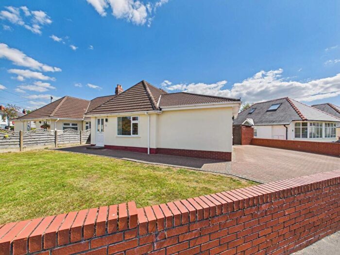 4 Bedroom Semi-Detached House To Rent In Lon-y-Deri, Rhiwbina, Cardiff, CF14