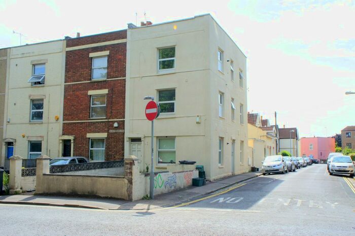 1 Bedroom Flat To Rent In Coronation Road, Southville, Bristol, BS3