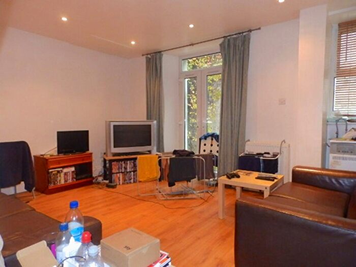 4 Bedroom Flat To Rent In Worrall Road, Bristol, BS8