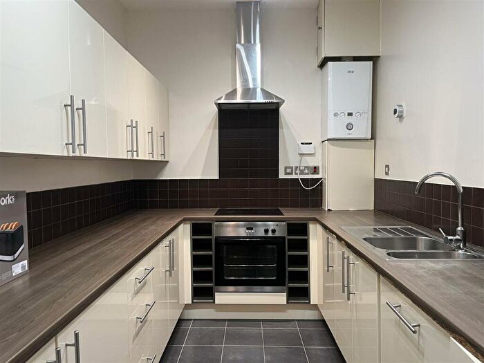 6 Bedroom Apartment To Rent In George House, Osborne Road, NE2