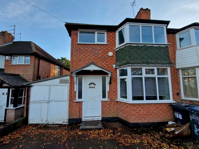 3 Bedroom House To Rent In West Park Avenue, B31