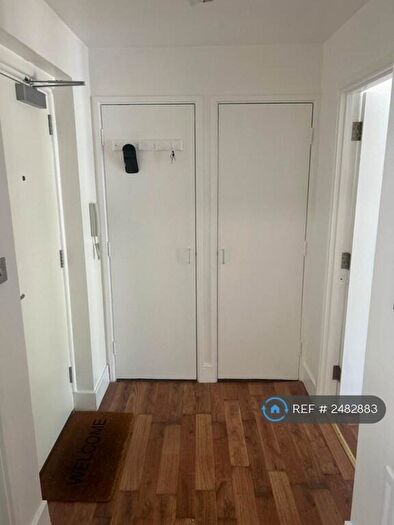 1 Bedroom Flat To Rent In New River Way, London, N4