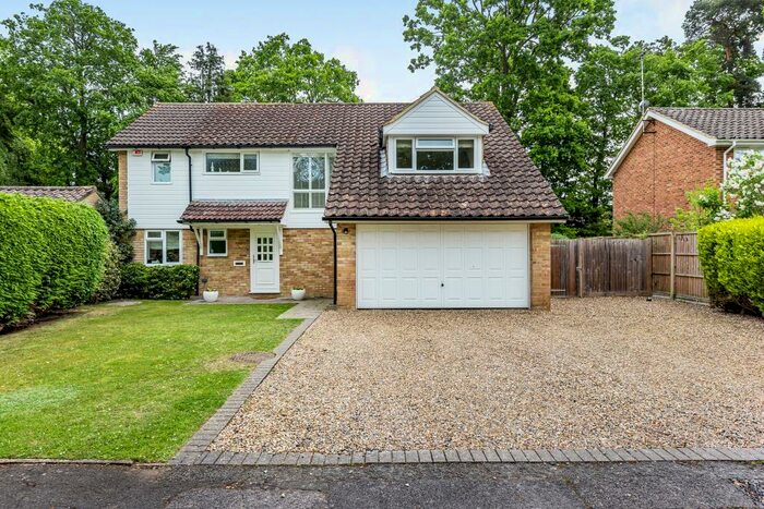 4 Bedroom Detached House To Rent In Ascot, Berkshire, SL5