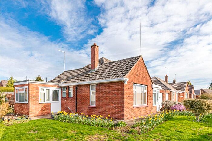 2 Bedroom Detached Bungalow For Sale In Elm Tree Gardens, Devizes, Wiltshire, SN10