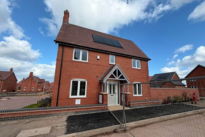 3 Bedroom Semi-Detached House To Rent In Normandy Field Close, Rugby, CV23