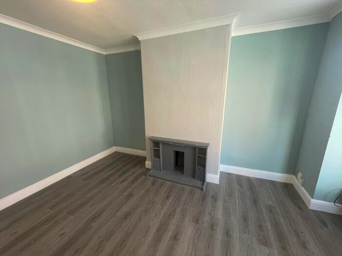 2 Bedroom Terraced House To Rent In Station Place, Bramley, LS13