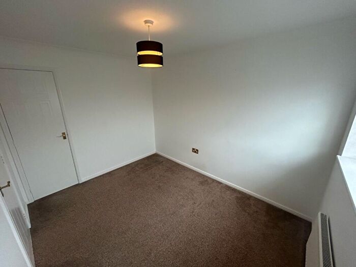 3 Bedroom End Of Terrace House For Sale In Hatters Court, Bedworth, Warwickshire, CV12