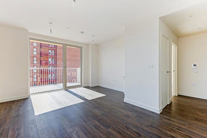 1 Bedroom Flat To Rent In Donovan Way Harrow, HA1