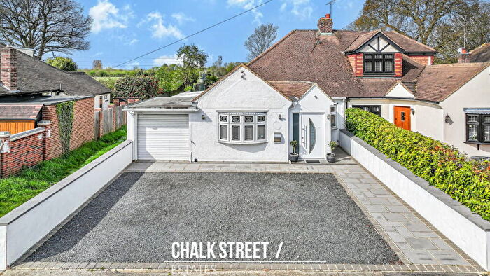 3 Bedroom Semi-Detached Bungalow For Sale In The Grove, Upminster, RM14