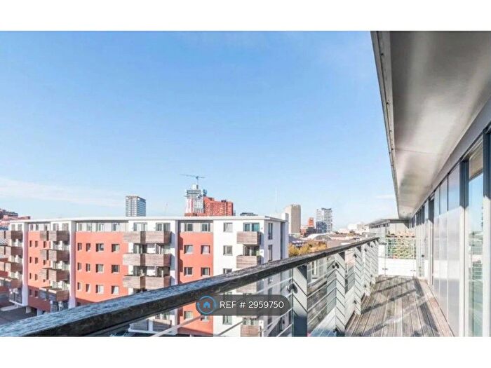 2 Bedroom Flat To Rent In Skyline, Birmingham, B1