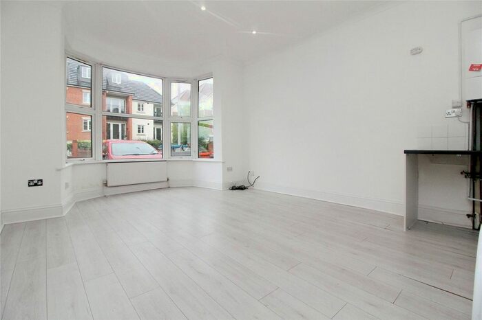 2 Bedroom Flat To Rent In Subhaan House, Junction Road, Romford, RM1