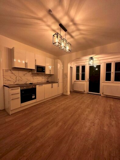 2 Bedroom Flat To Rent In Russell Gardens, Golders Green, NW11