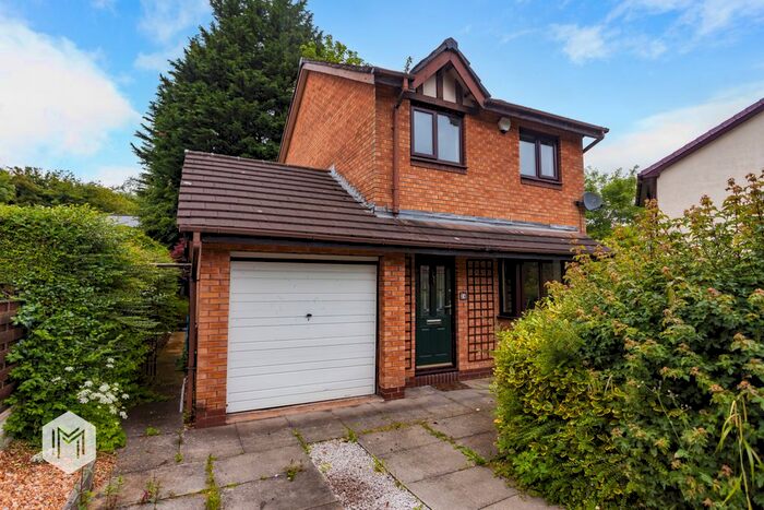 3 Bedroom Detached House To Rent In Bramcote Avenue, Bolton, BL2