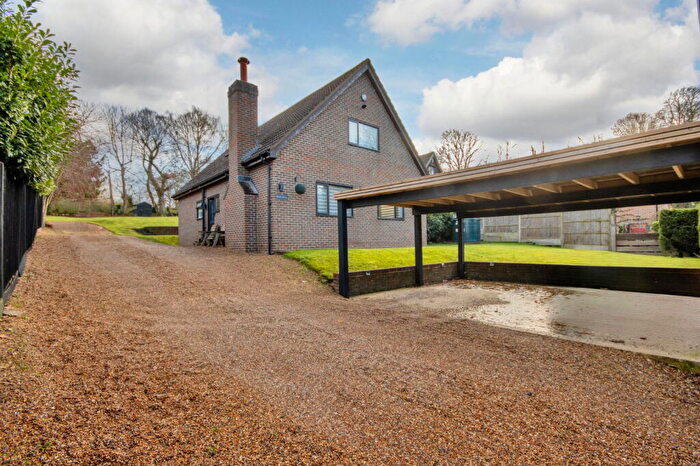 5 Bedroom Detached House For Sale In Rhododendron Avenue, Meopham, DA13