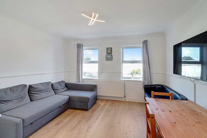 2 Bedroom Flat For Sale In College Court, College Road, Bromley, BR1