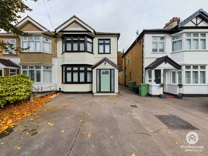 3 Bedroom Semi-Detached House To Rent In Slewins Lane, Hornchurch, RM11