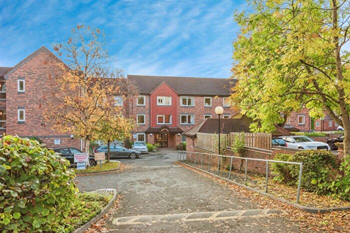 1 Bedroom Flat For Sale In Midland Drive, Sutton Coldfield, B72