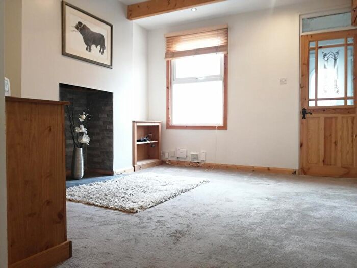 2 Bedroom End Of Terrace House To Rent In Glan Gwna Terrace, Caeathro, LL55