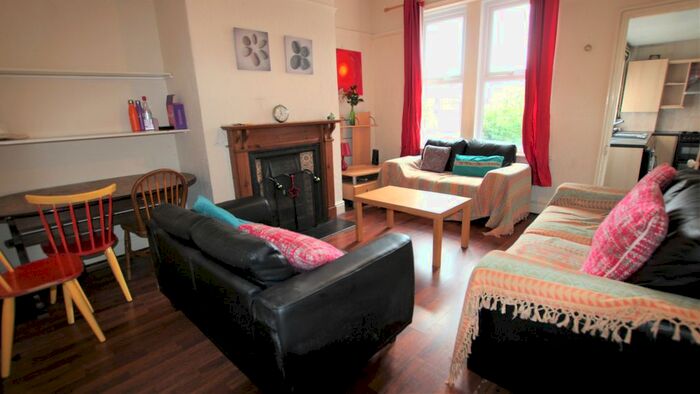 4 Bedroom Property To Rent In Deuchar Street, Jesmond, Newcastle Upon Tyne, NE2