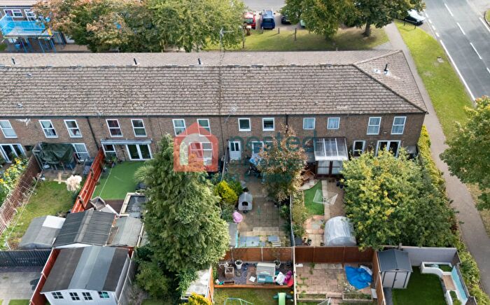 3 Bedroom Terraced House For Sale In Canterbury Way, Stevenage, SG1