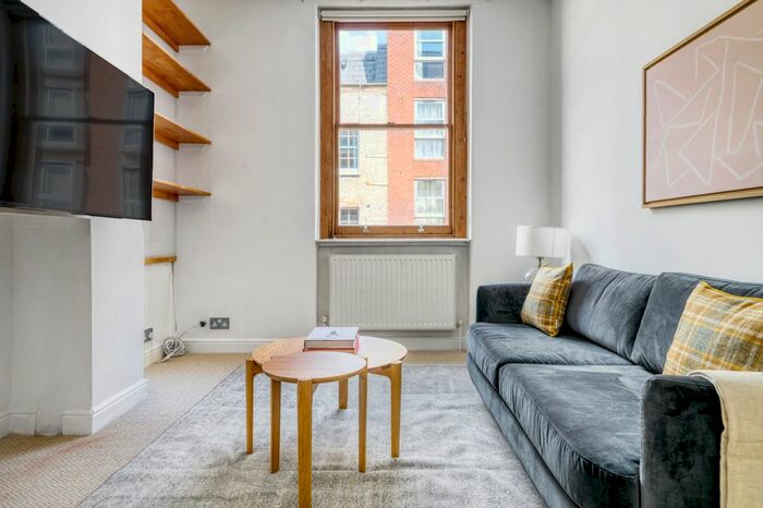 2 Bedroom Flat To Rent In Fitzrovia, London, W1T