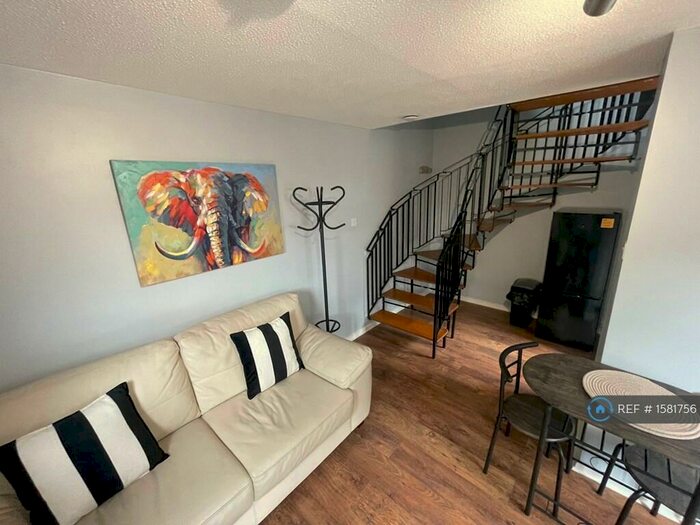 1 Bedroom Terraced House To Rent In Sycamore Drive, Hull, HU12