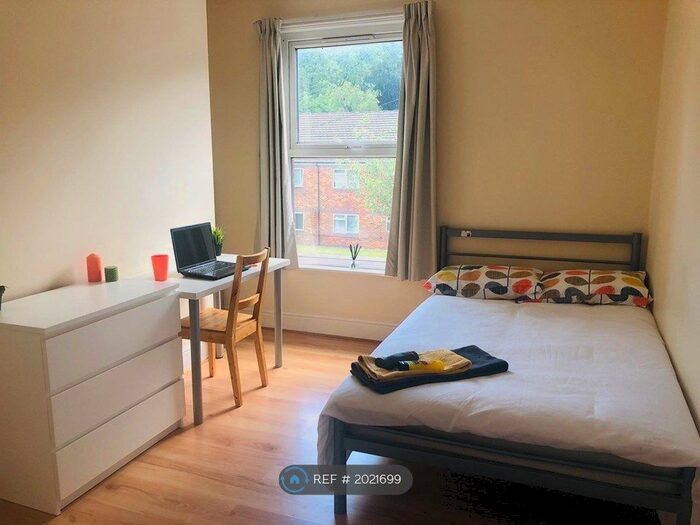 5 Bedroom Terraced House To Rent In Stalker Lees Road, Sheffield, S11