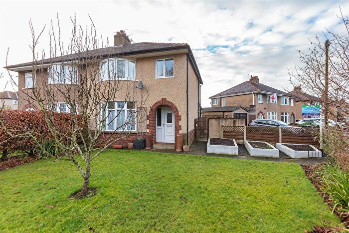 3 Bedroom Semi-Detached House For Sale In Brookhouse Road, Caton, Lancaster, LA2