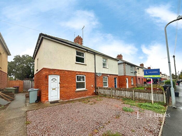 3 Bedroom Semi-Detached House To Rent In Recreation Road, Bourne, PE10