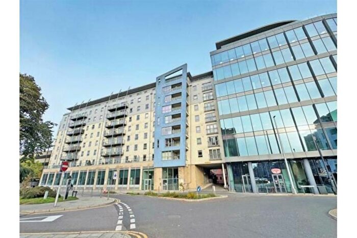 1 Bedroom Flat To Rent In Enterprise Place, Church Street East, Woking, GU21