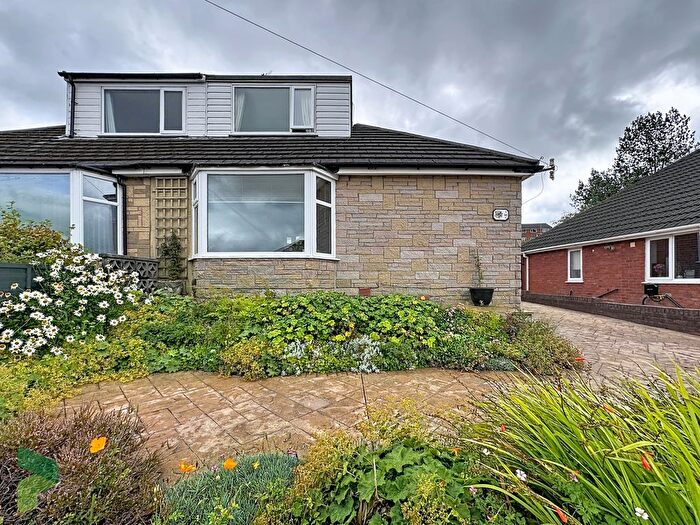3 Bedroom Semi-Detached Bungalow For Sale In Waverley Road, Intack, Blackburn, BB1