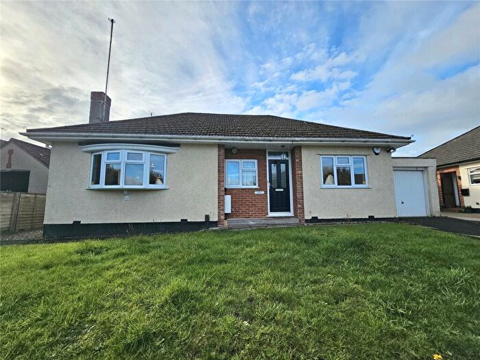 2 Bedroom Bungalow To Rent In Frenchay Road, Bristol, BS16
