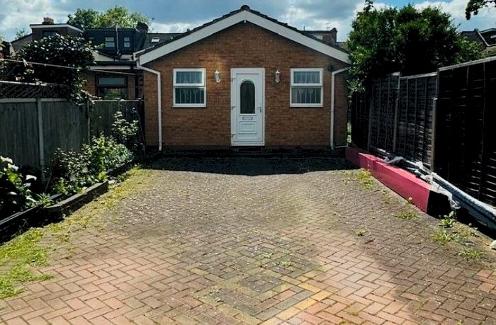 Studio To Rent In Christchurch Road, Ilford, IG1