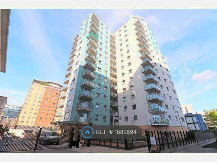 2 Bedroom Flat To Rent In Centreway Apartments, Ilford, IG1