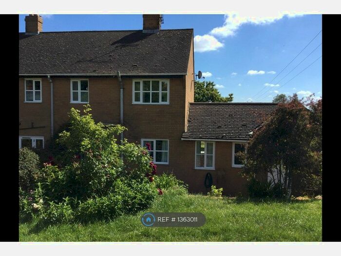 3 Bedroom Semi-Detached House To Rent In Bury Court Farm Cottage, Banbury, OX17