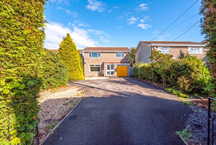 4 Bedroom Detached House For Sale In Elm Tree Road, Locking, Weston-Super-Mare, BS24