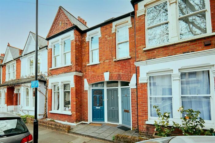 1 Bedroom Flat To Rent In Geraldine Road, Chiswick, W4