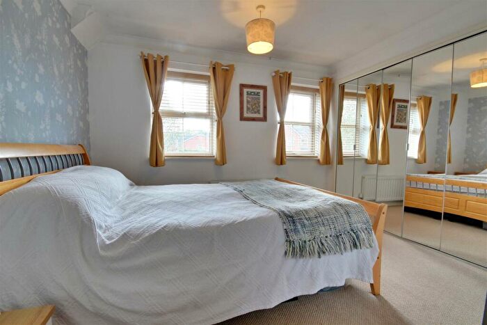 4 Bedroom Detached House For Sale In Poplars Way, Beverley, HU17