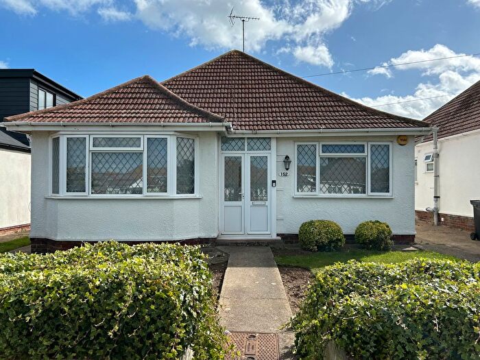 2 Bedroom Bungalow To Rent In Botany Road, Kingsgate, Kent, CT10