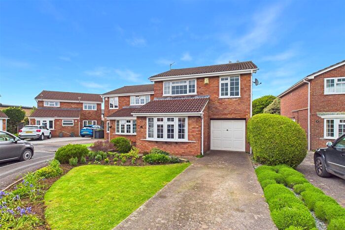 4 Bedroom Detached House For Sale In Peaceful Cul-De-Sac Just Off Fosseway, Clevedon, BS21