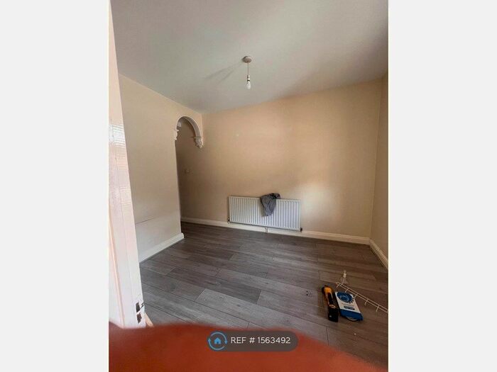 3 Bedroom Terraced House To Rent In Oxford Road, Reading, RG30