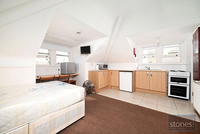 Studio To Rent In Fellows Road, London, NW3