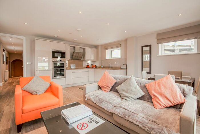 2 Bedroom Apartment To Rent In The Old Gaol Abingdon, OX14