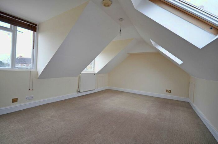 4 Bedroom Maisonette To Rent In Barnes High Street, Barnes, SW13
