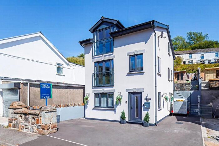 4 Bedroom Detached House For Sale In Station Road, Nantymoel, Bridgend County Borough, CF32