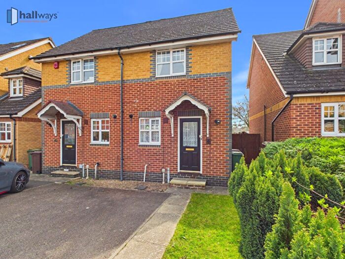 2 Bedroom Semi Detached House For Sale In Bakers Gardens, Carshalton, SM5