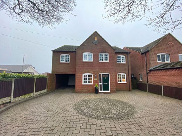 5 Bedroom Detached House For Sale In Burton Road, Midway, Swadlincote, DE11