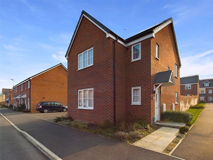 3 Bedroom Detached House To Rent In Freemans Road, Tuffley, Gloucester, Gloucestershire, GL4