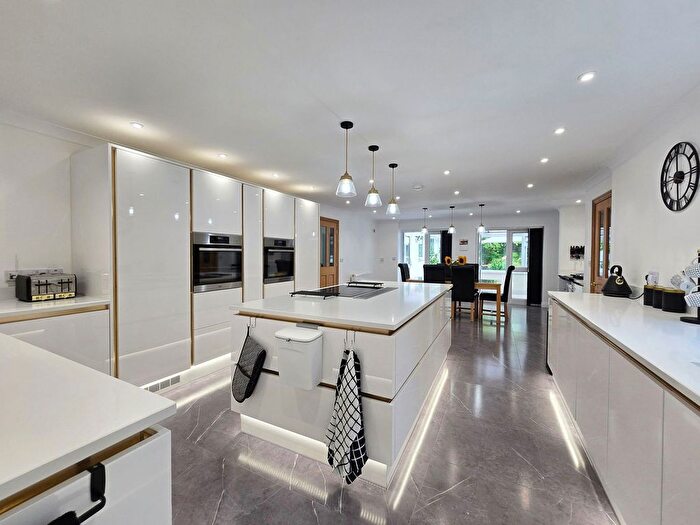 6 Bedroom Detached House For Sale In Lewdown, EX20