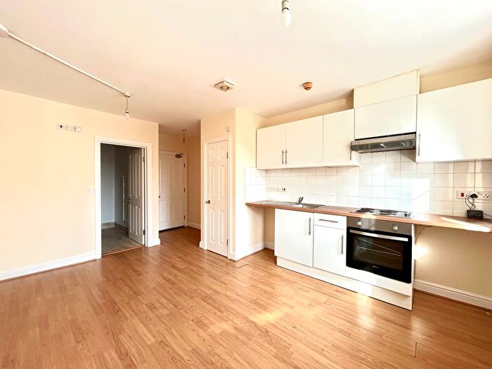 1 Bedroom Flat To Rent In Connaught House, Connaught Road, Reading, RG30